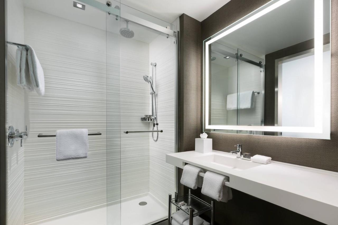 Ac Hotel By Marriott New York Times Square Zewnętrze zdjęcie